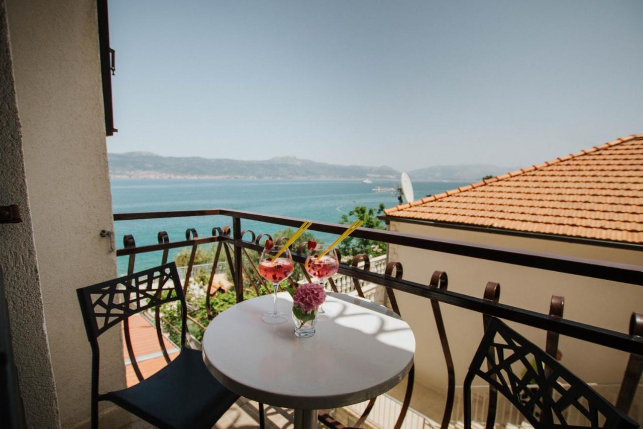 Hotel Vila Tina Arbanija Dış mekan fotoğraf
