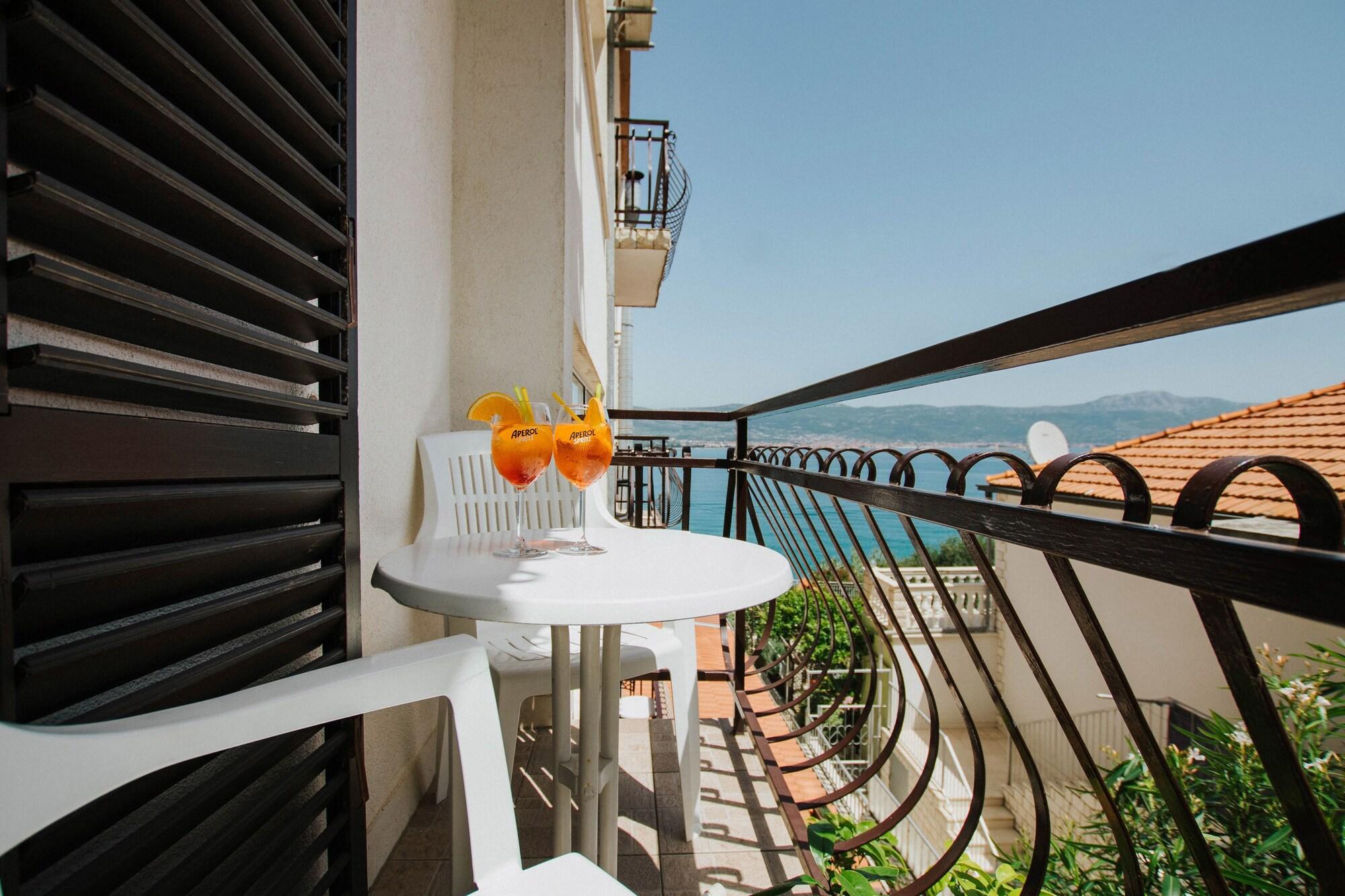 Hotel Vila Tina Arbanija Dış mekan fotoğraf