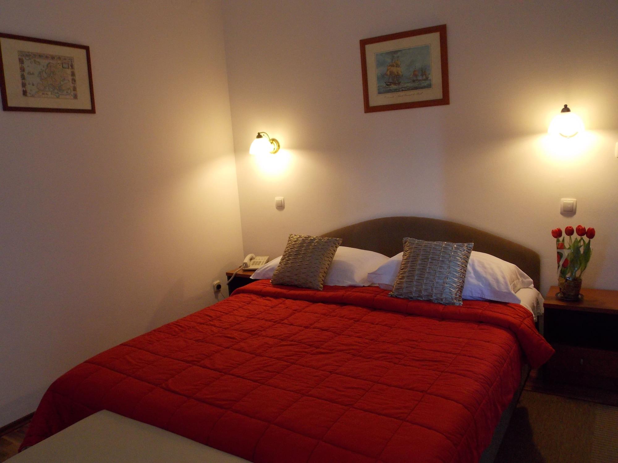 Hotel Vila Tina Arbanija Dış mekan fotoğraf
