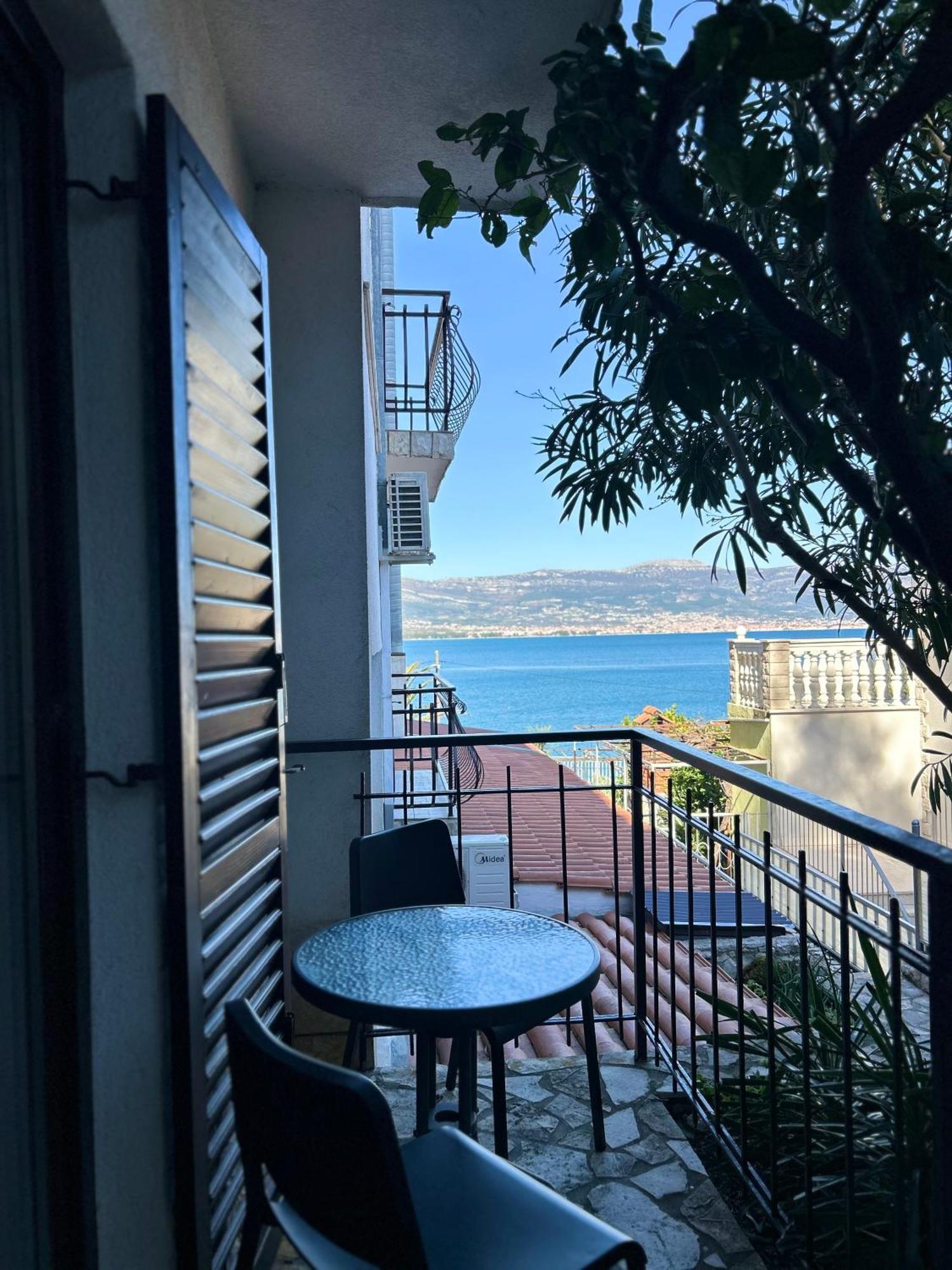 Hotel Vila Tina Arbanija Dış mekan fotoğraf