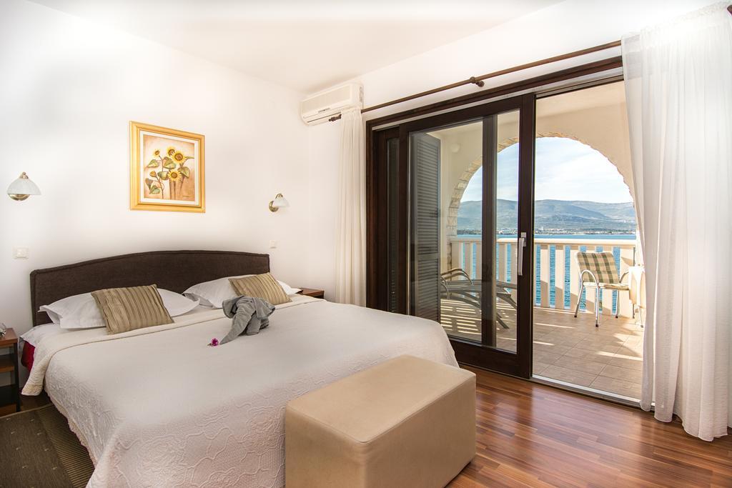 Hotel Vila Tina Trogir Dış mekan fotoğraf