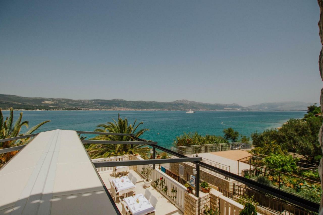 Hotel Vila Tina Arbanija Dış mekan fotoğraf