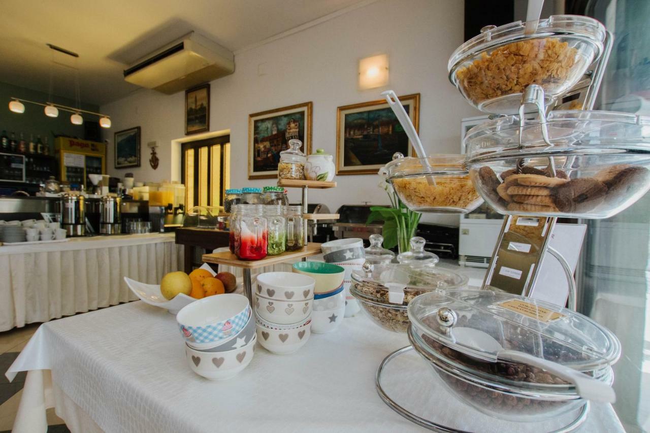 Hotel Vila Tina Arbanija Dış mekan fotoğraf