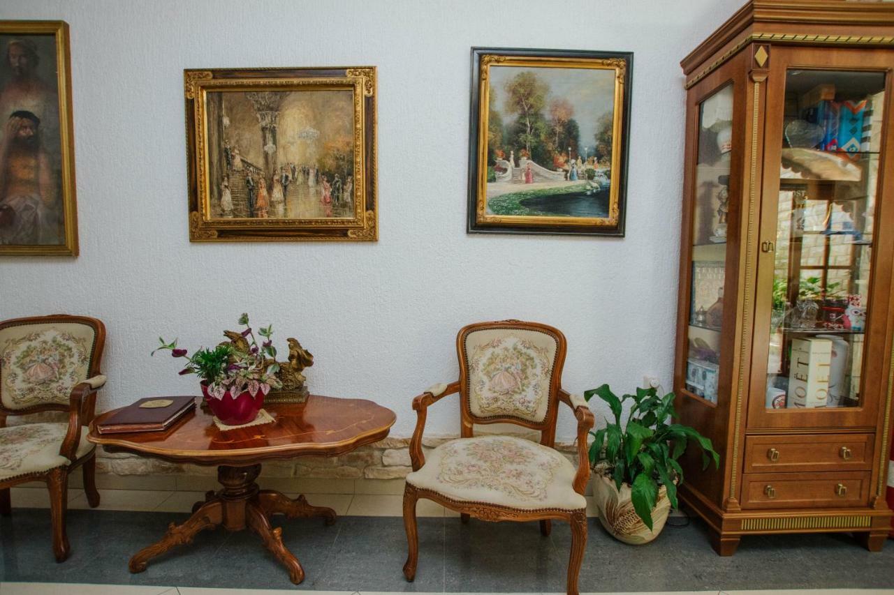 Hotel Vila Tina Arbanija Dış mekan fotoğraf