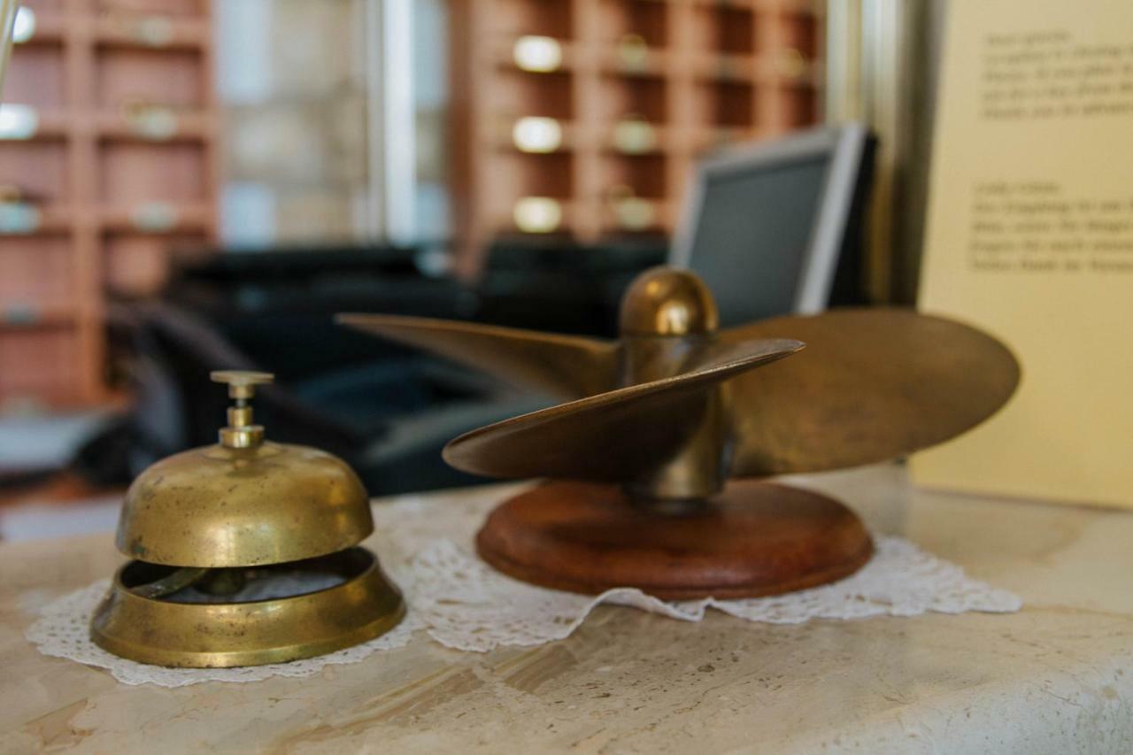 Hotel Vila Tina Arbanija Dış mekan fotoğraf