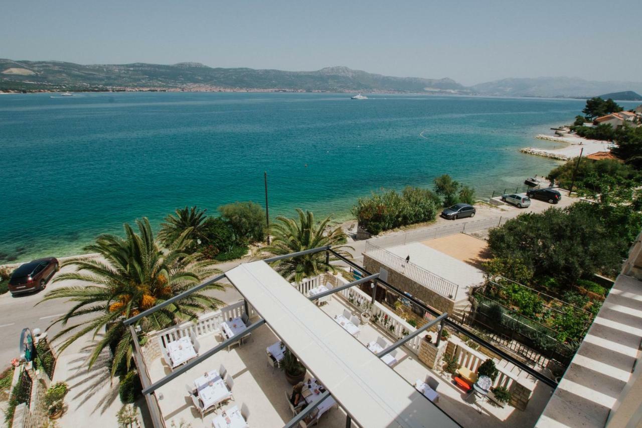 Hotel Vila Tina Arbanija Dış mekan fotoğraf